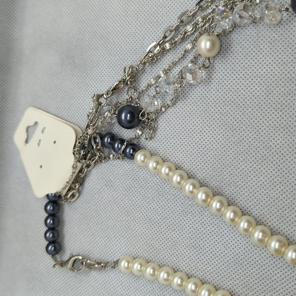 Layered necklace - Picture 14 of 14